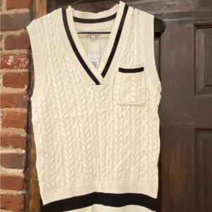 Cable Knit V-Neck Sweater Vest - Cream and Black